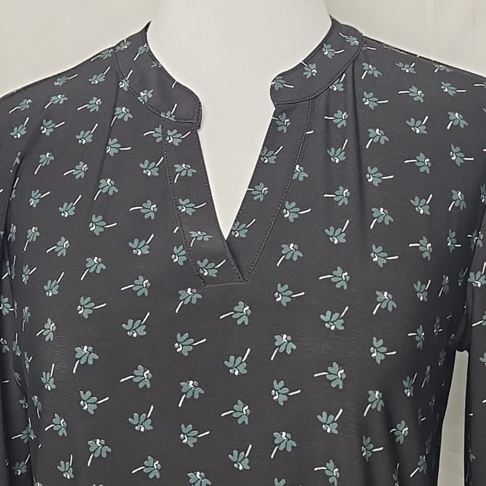Anne Klein Black Print Stretch Knit Long Sleeve Top Blouse Size Small S - Picture 2 of 6